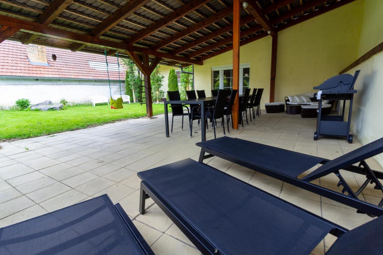 Apartmanovy Dum Vilémovice Exteriör bild