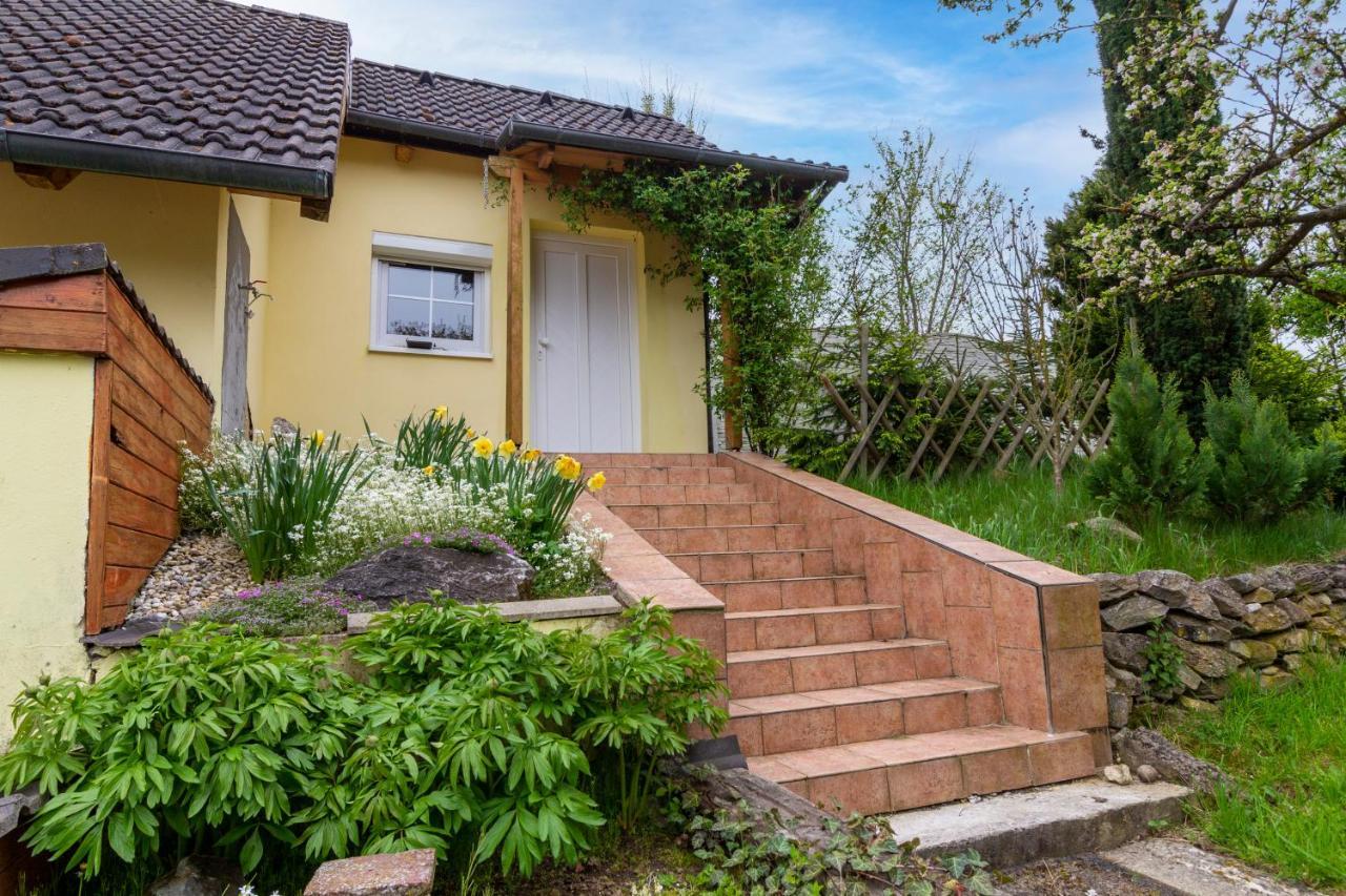 Apartmanovy Dum Vilémovice Exteriör bild