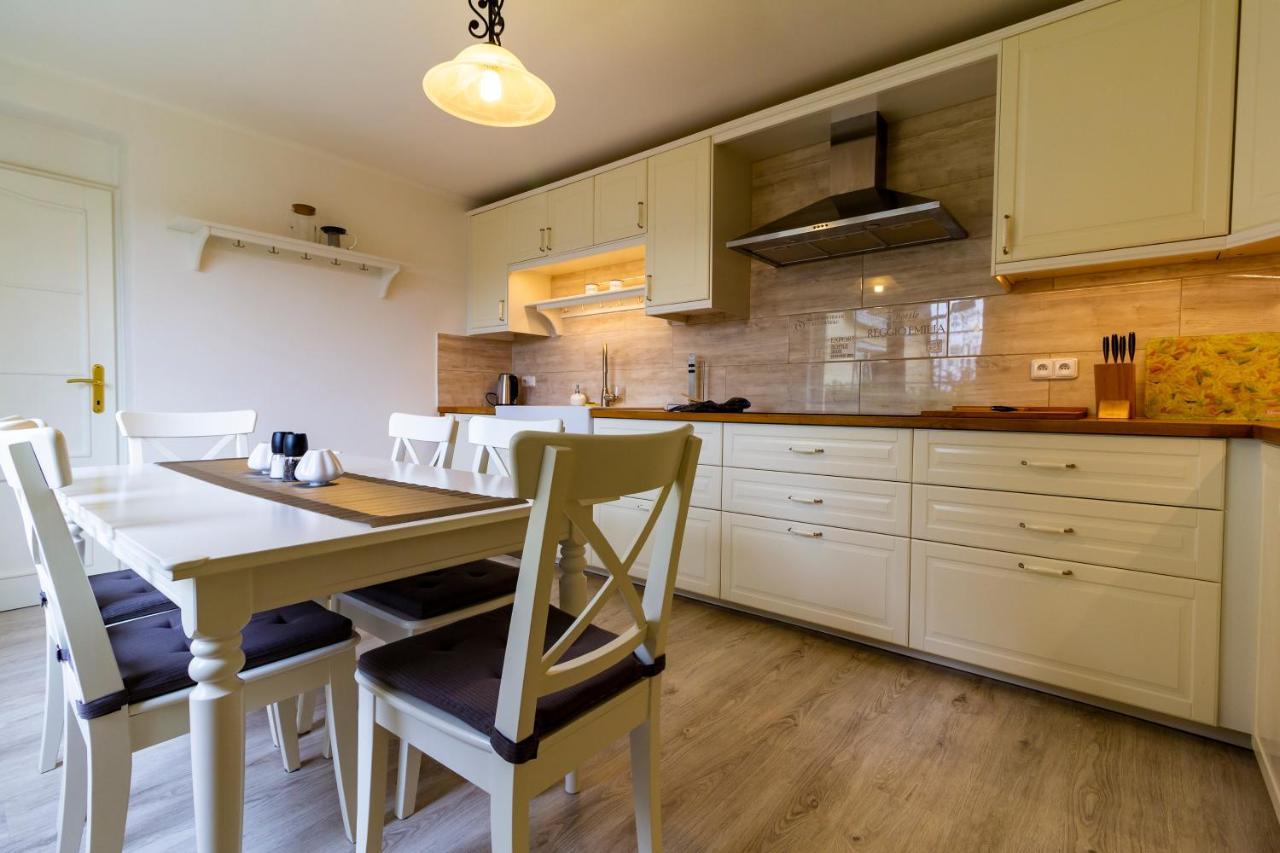 Apartmanovy Dum Vilémovice Exteriör bild