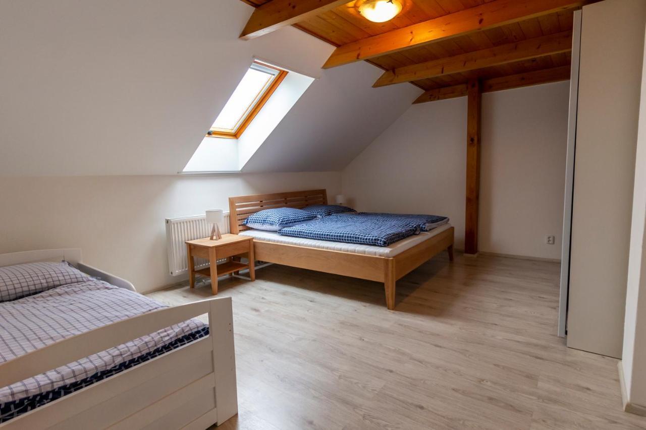 Apartmanovy Dum Vilémovice Exteriör bild