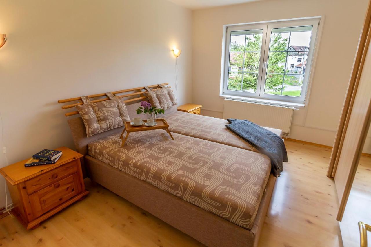 Apartmanovy Dum Vilémovice Exteriör bild