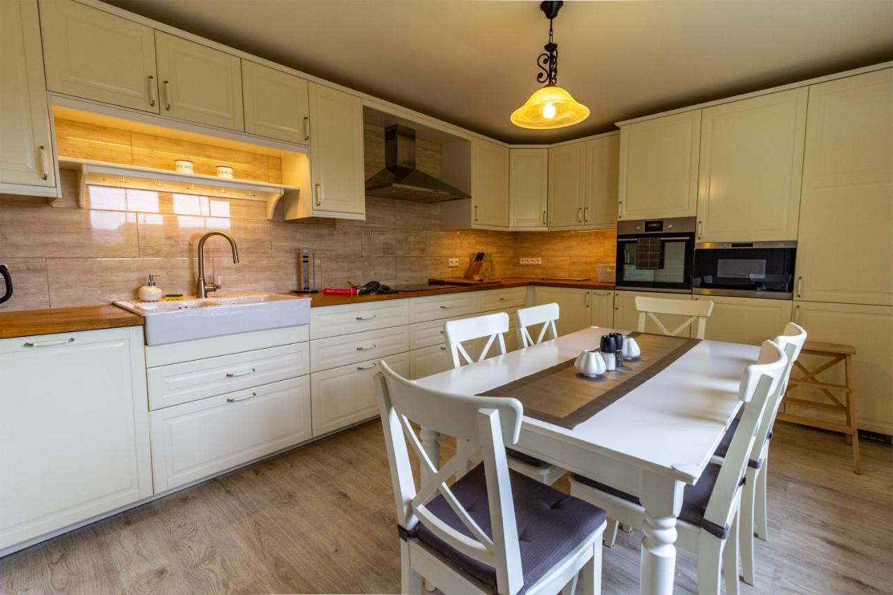 Apartmanovy Dum Vilémovice Exteriör bild