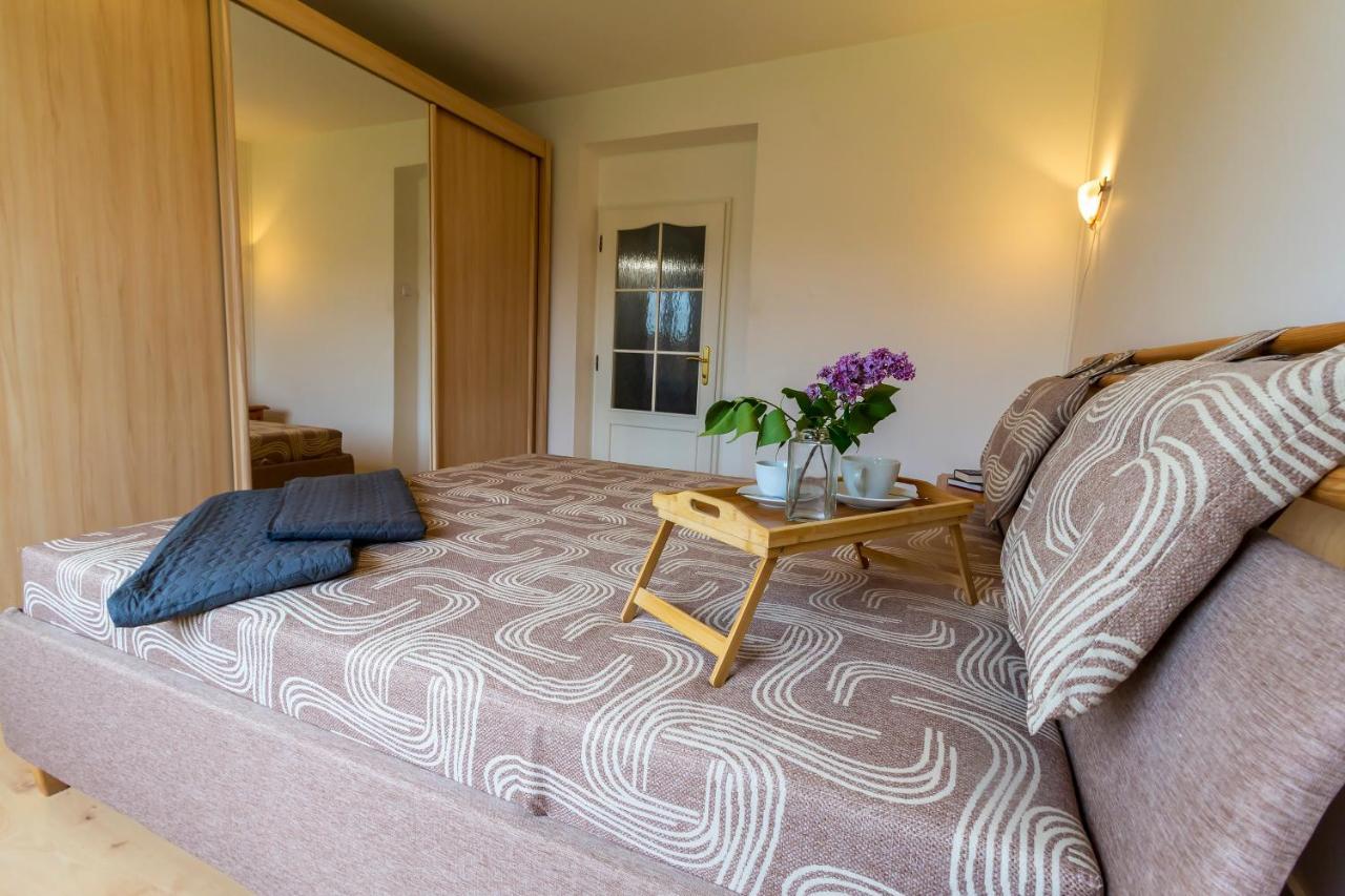 Apartmanovy Dum Vilémovice Exteriör bild